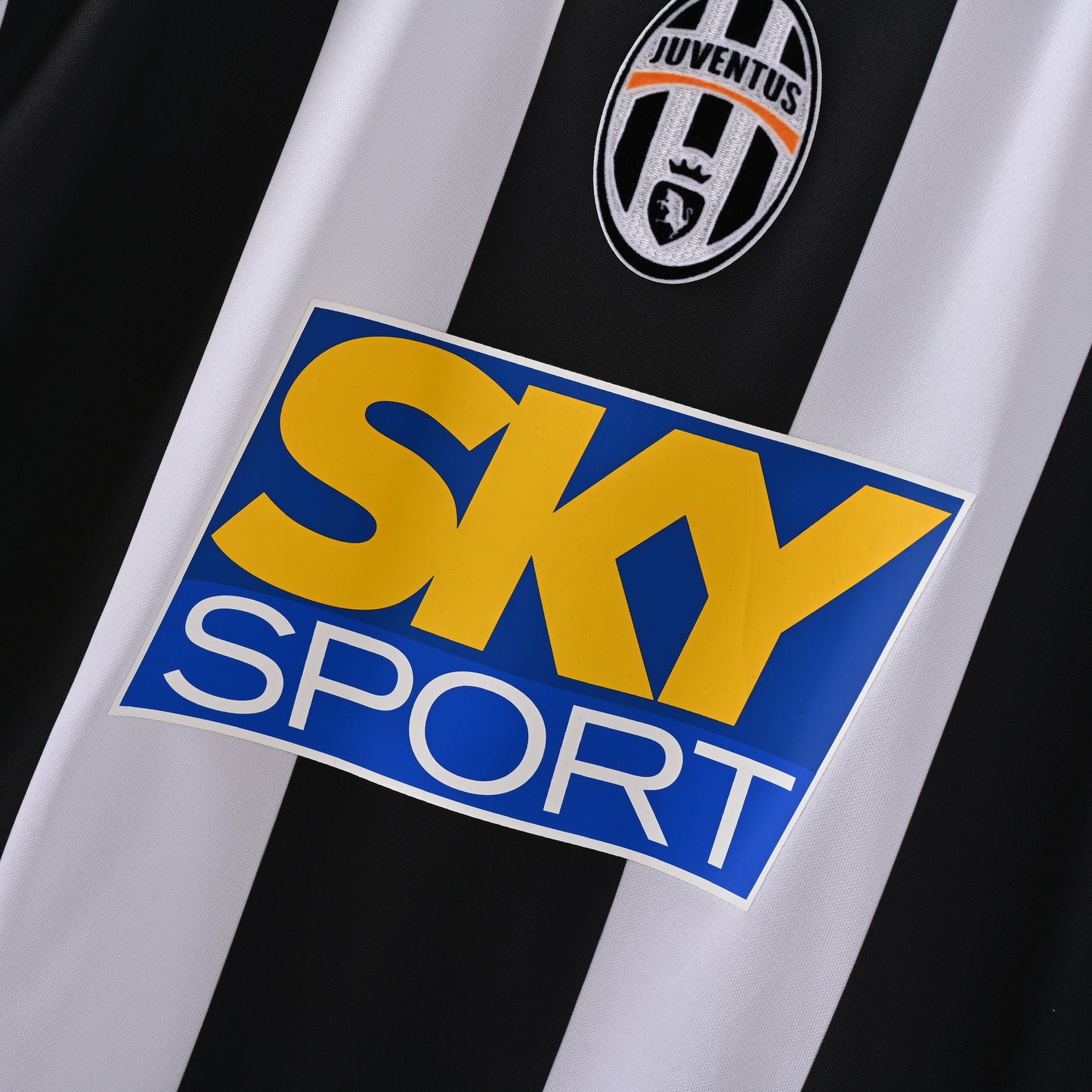 2004-05 Juventus Home Jersey